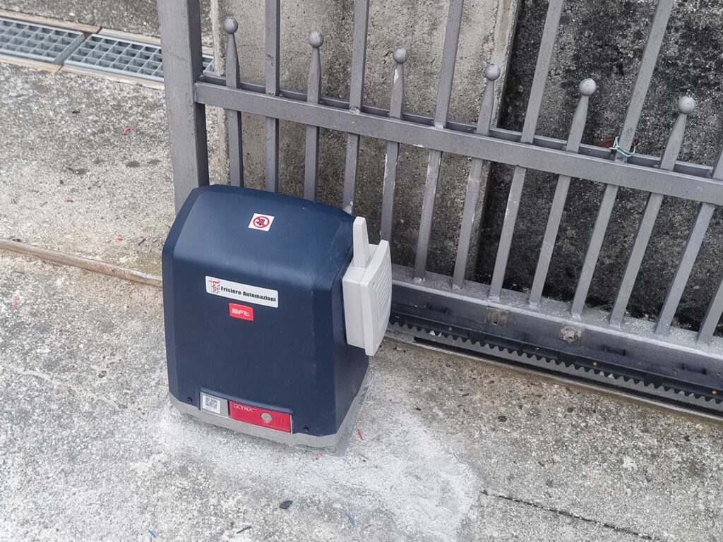 Motore BFT per cancello automatico scorrevole